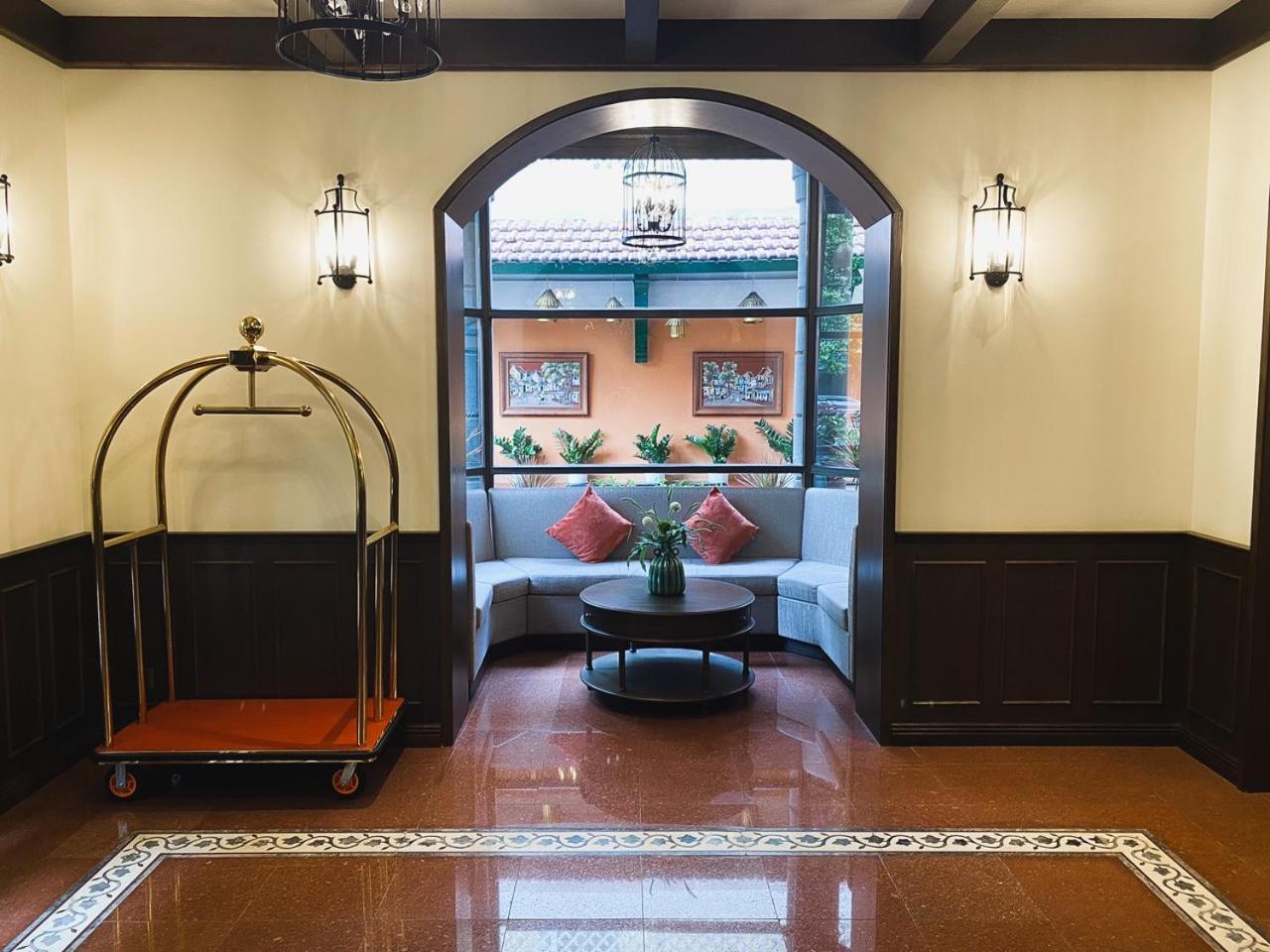 De Syloia Hotel Hanoi Luaran gambar